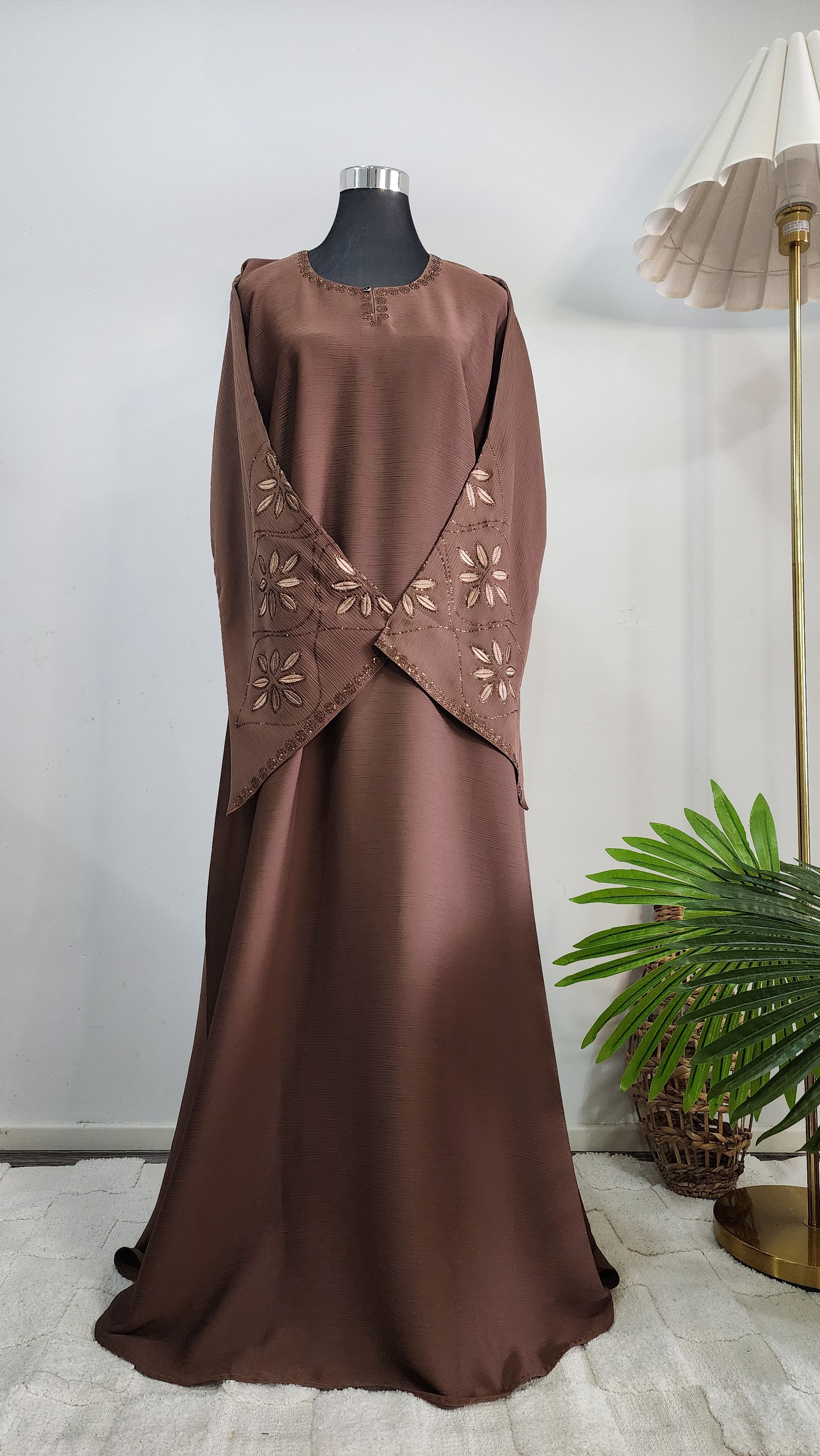 Brown Embroidered Abaya with Floral Detailing – Modest Elegant Wear