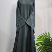 Green Embroidered Abaya with Floral Detailing – Modest Elegant Wear