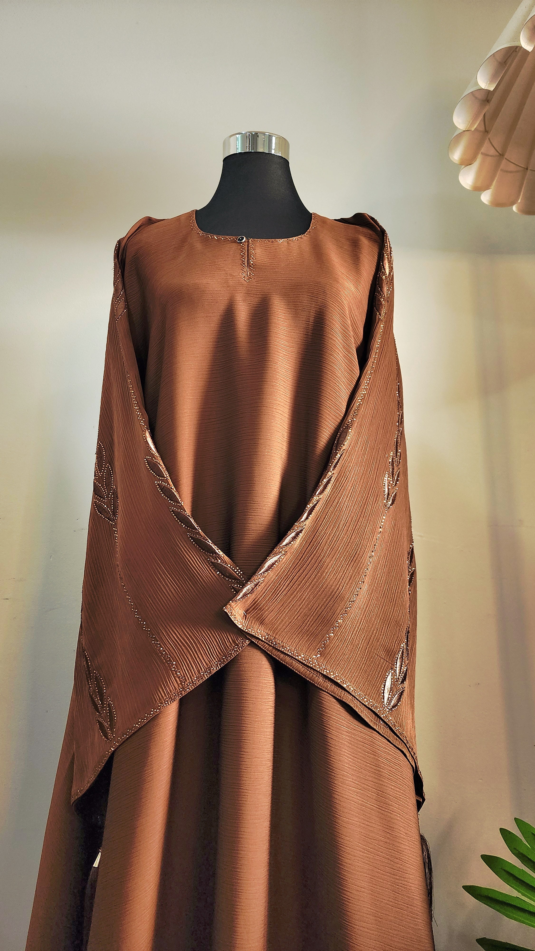 Brown Abaya with Embroidered Leaf Design – Elegant Modest Wear