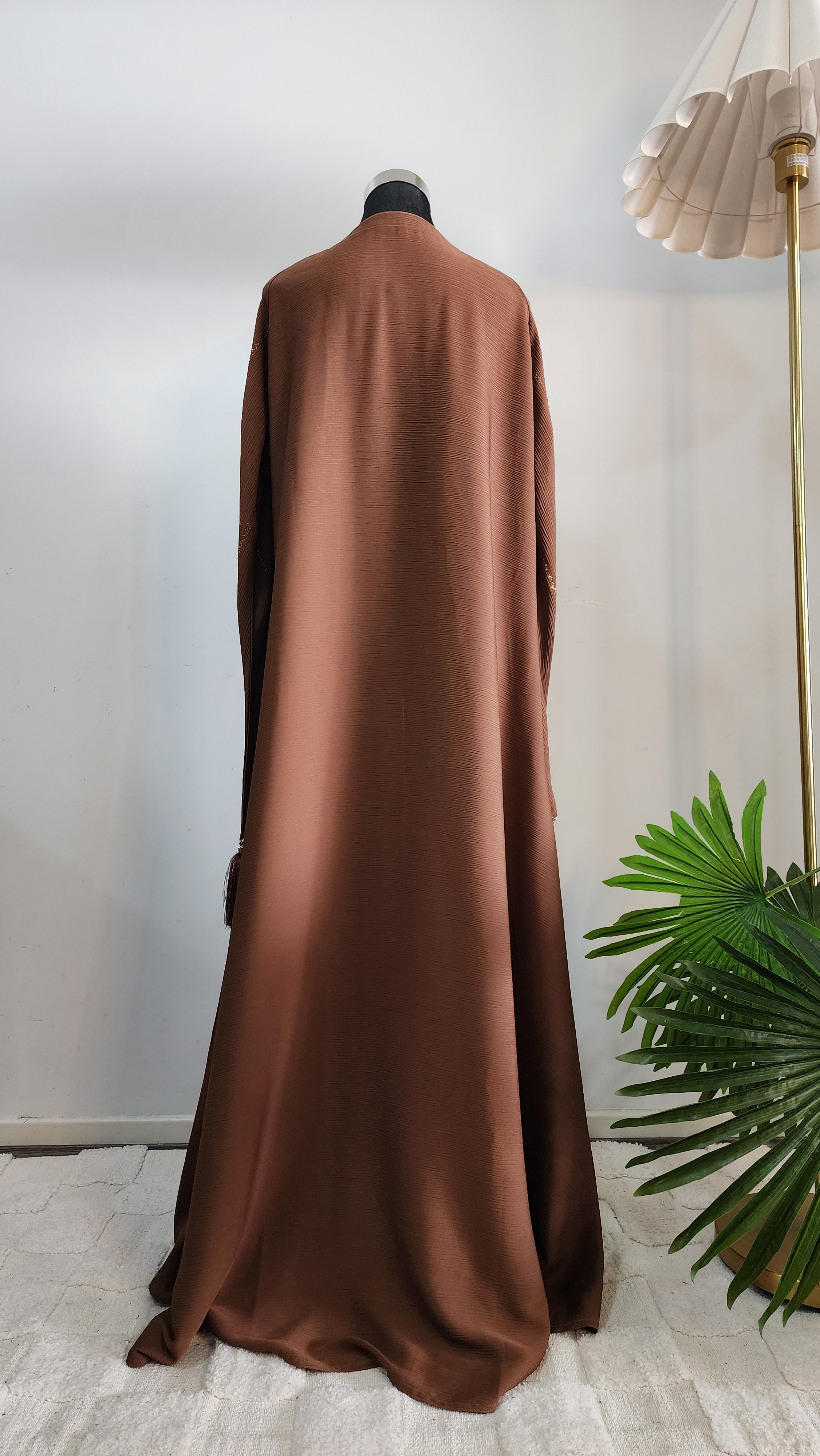 Brown Abaya with Embroidered Leaf Design – Elegant Modest Wear