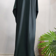 Emerald Green Abaya with Subtle Gold Lining – Timeless Minimal Elegance