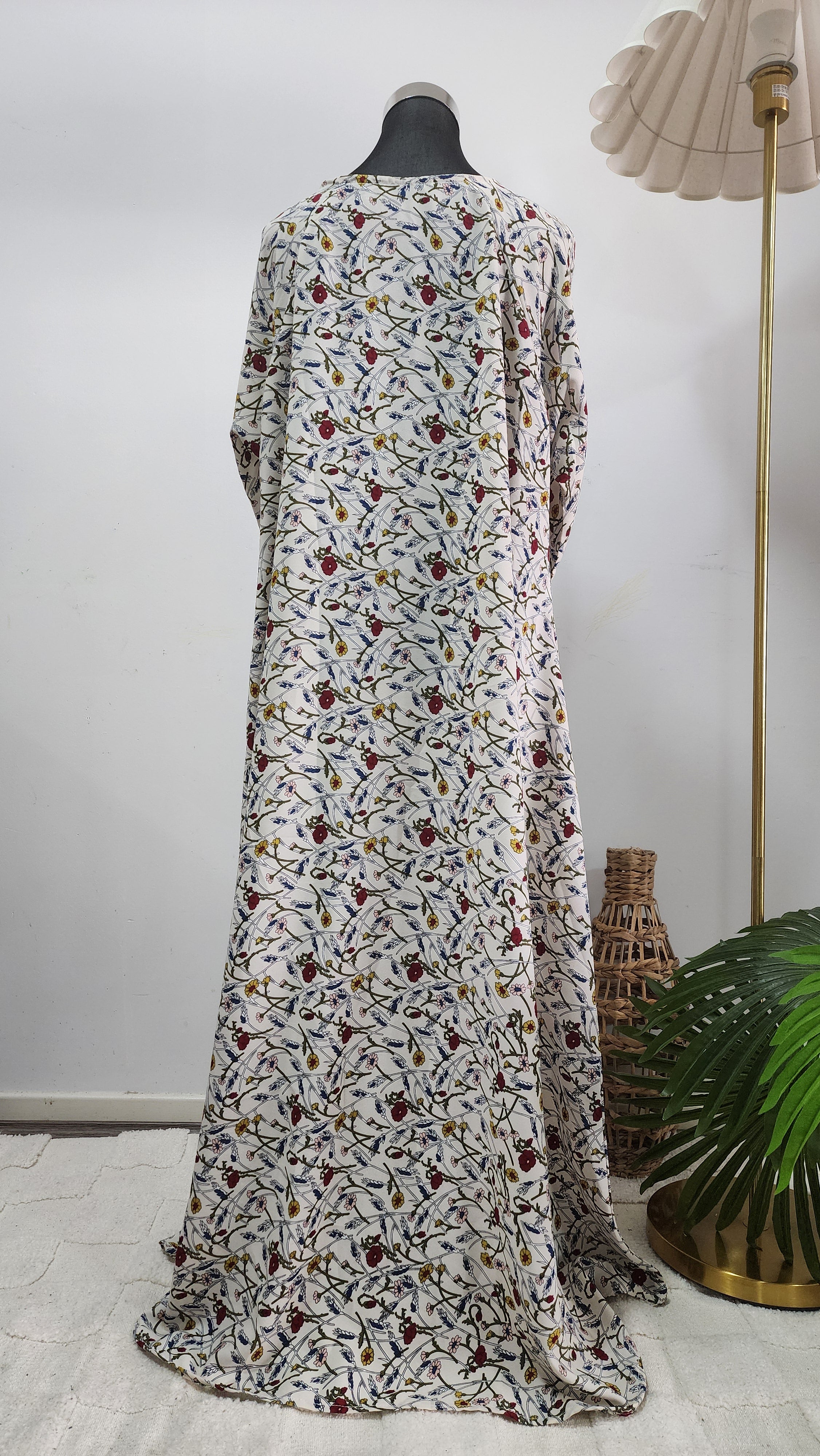 White Floral Maxi Abaya – Lightweight, Wrinkle-Free Summer Fabric