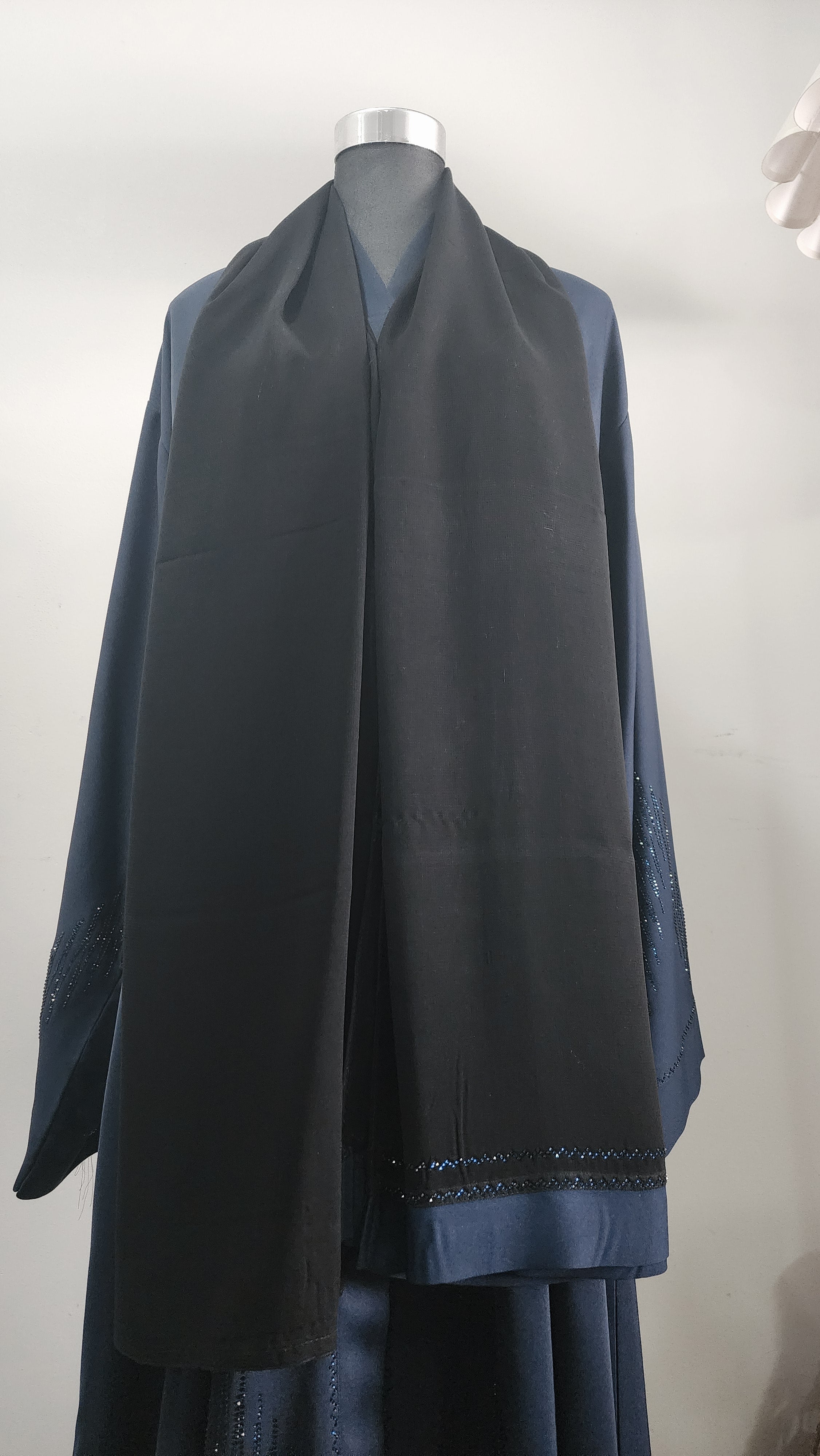 Navy Blue diamante Abaya – Luxury Abaya with Subtle Shimmer Detailing