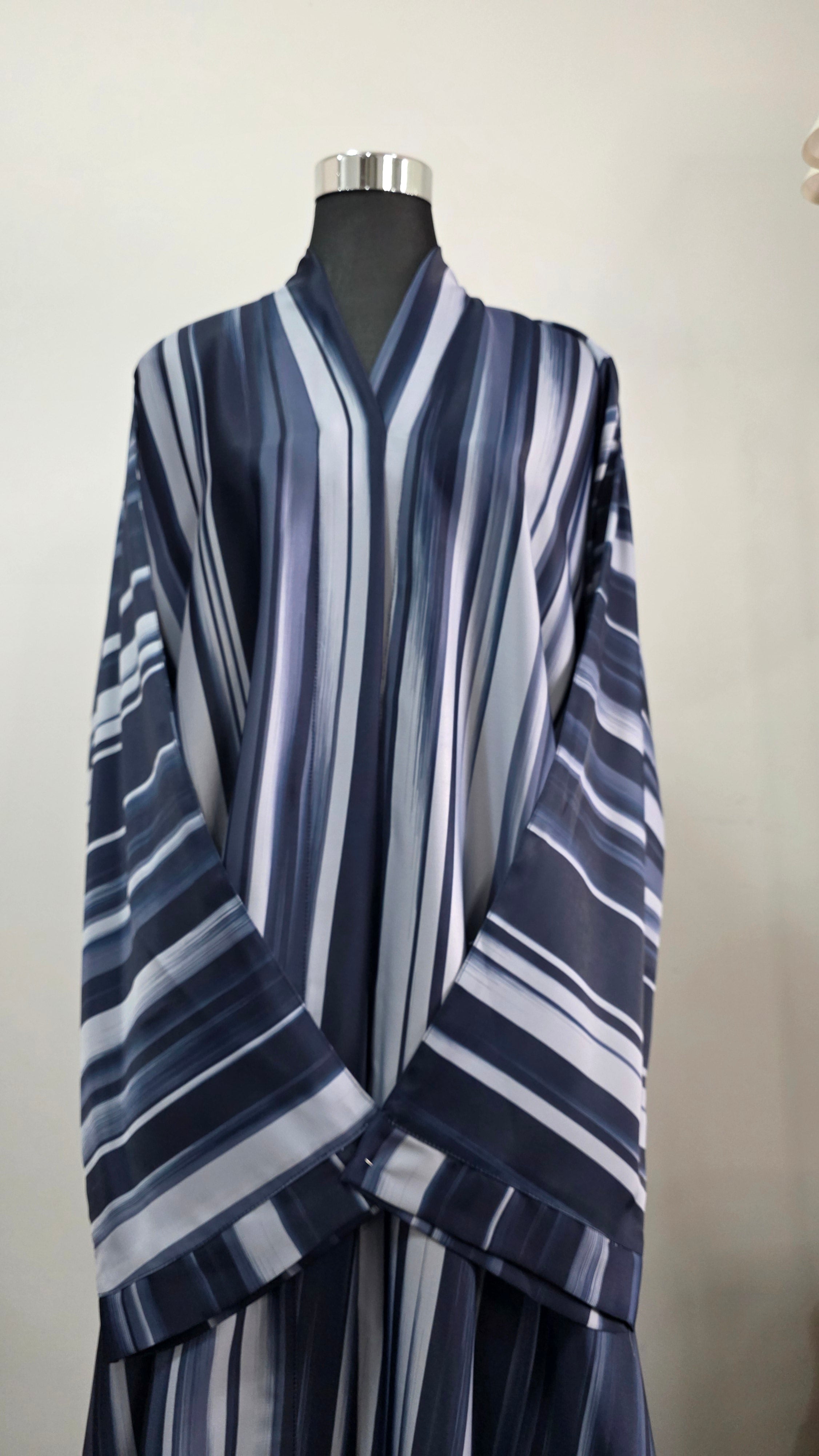 Navy Striped Lightweight Abaya | Wrinkle-Resistant for all seasons