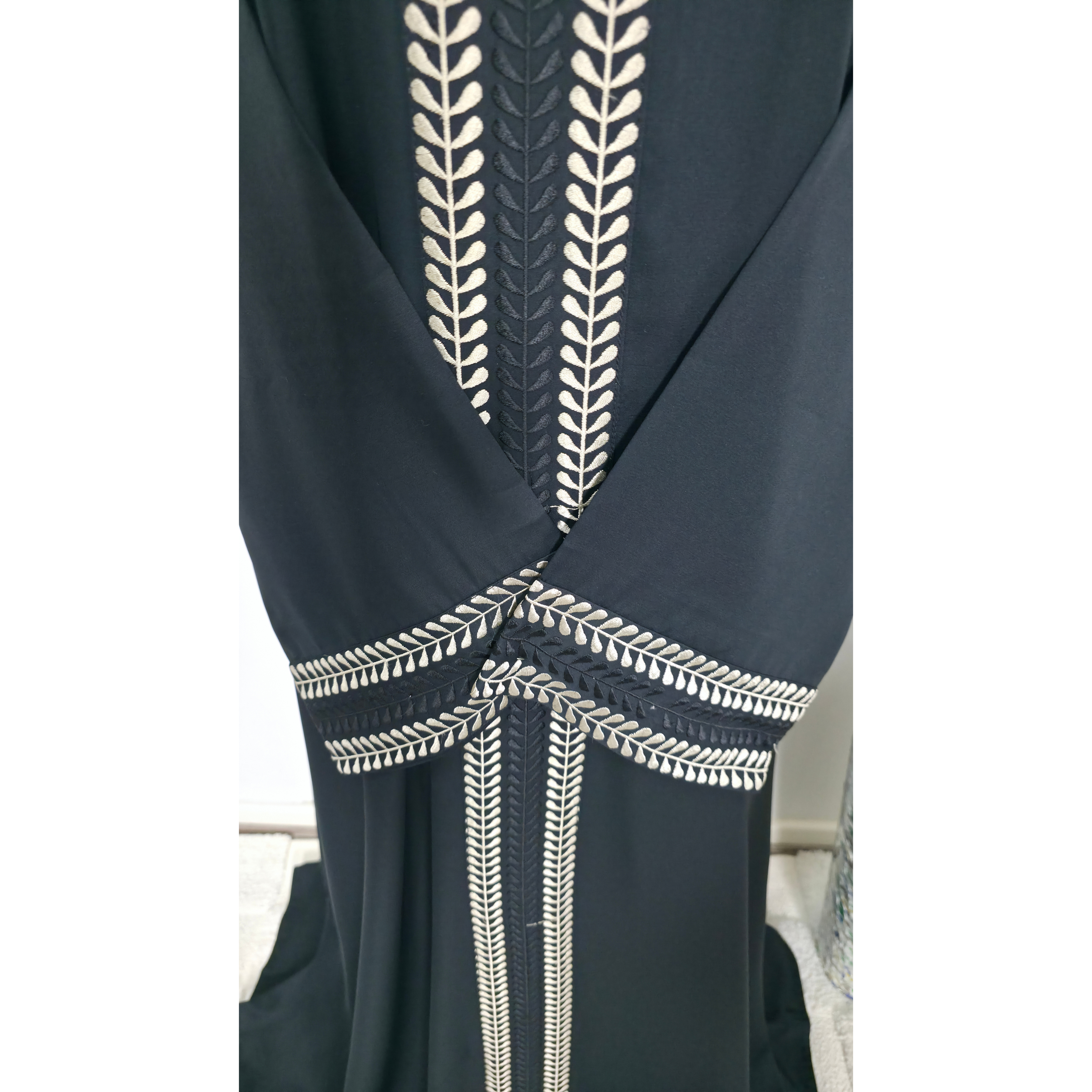 Black Leaf Embroidered Abaya